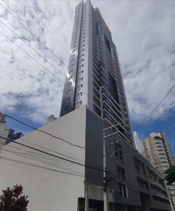 Cobertura com 3 suítes e 3 vagas à venda no Residencial Paesaggio no Centro de Balneário Camboriú - Cobertura em Centro, Balneário Camboriú - à venda - Desc Imóveis