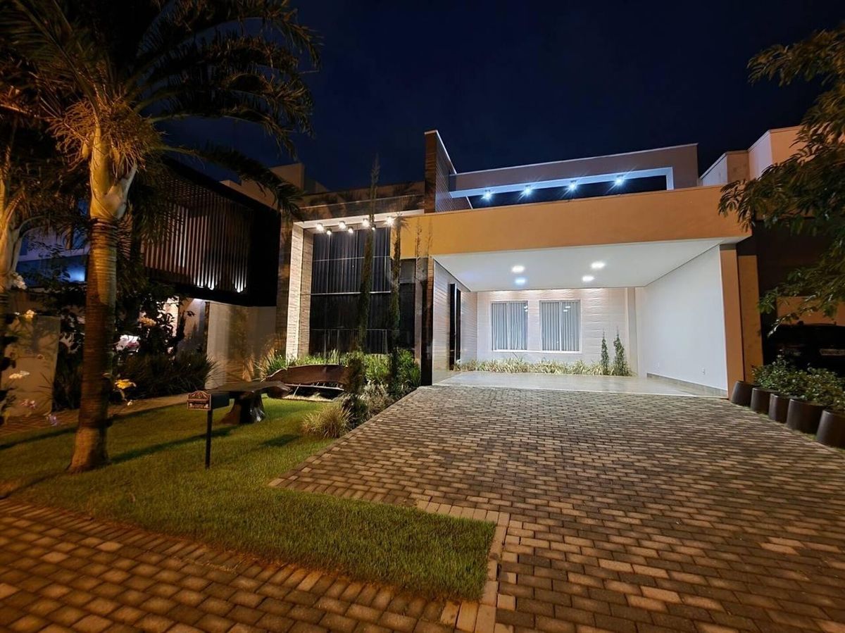 LINDA CASA DE ALTO PADRÃO NO PORTAL DA MATA. - Casa de Condomínio em Sinop - para locação e à venda - CASA GOLD IMÓVEIS