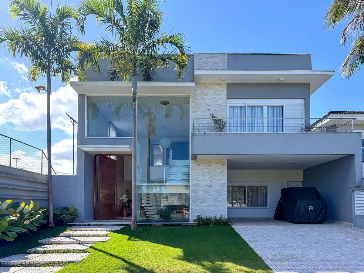 Villa Pires — A casa ideal para quem não abre mão de espaço, integração e lazer no Jardim Acapulco. - Casa de Condomínio em Jardim Acapulco, Guarujá - à venda - G.K.N EMPREENDIMENTOS E PARTICIPAÇÕES IMOBILIÁRIAS LTDA