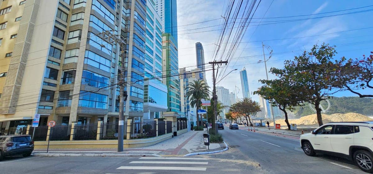 VENDA DE APARTAMENTO FRENTE MAR NA AVENIDA ATLÂNTICA EM BALNEÁRIO CAMBORIÚ - 25