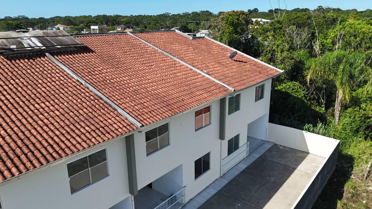 Sobrado com 3 quartos em Rua 1205 Anequim, Maresia, Itapoá - SC - Sobrado em Maresia, Itapoá - à venda - Itapoá Imóveis Ltda