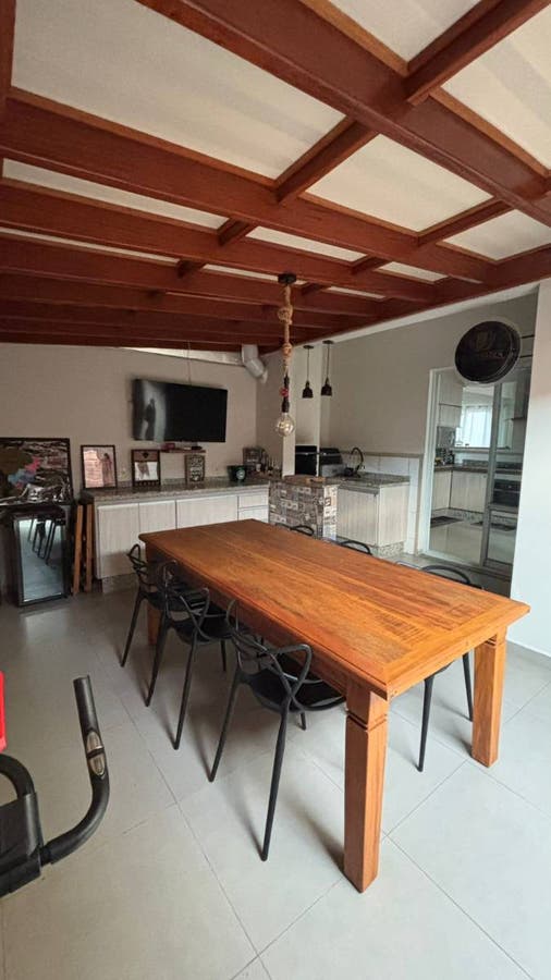Casa de Condomínio com 3 Quartos - Condomínio Vila Santa Rosa - Valinhos