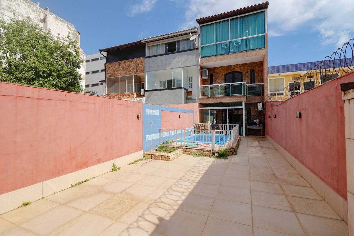 Casa 3 suítes com piscina no Recreio dos Bandeirantes, Rio de Janeiro - Casa em Recreio dos Bandeirantes, Rio de Janeiro - para locação - PHD IMOBILIARIA