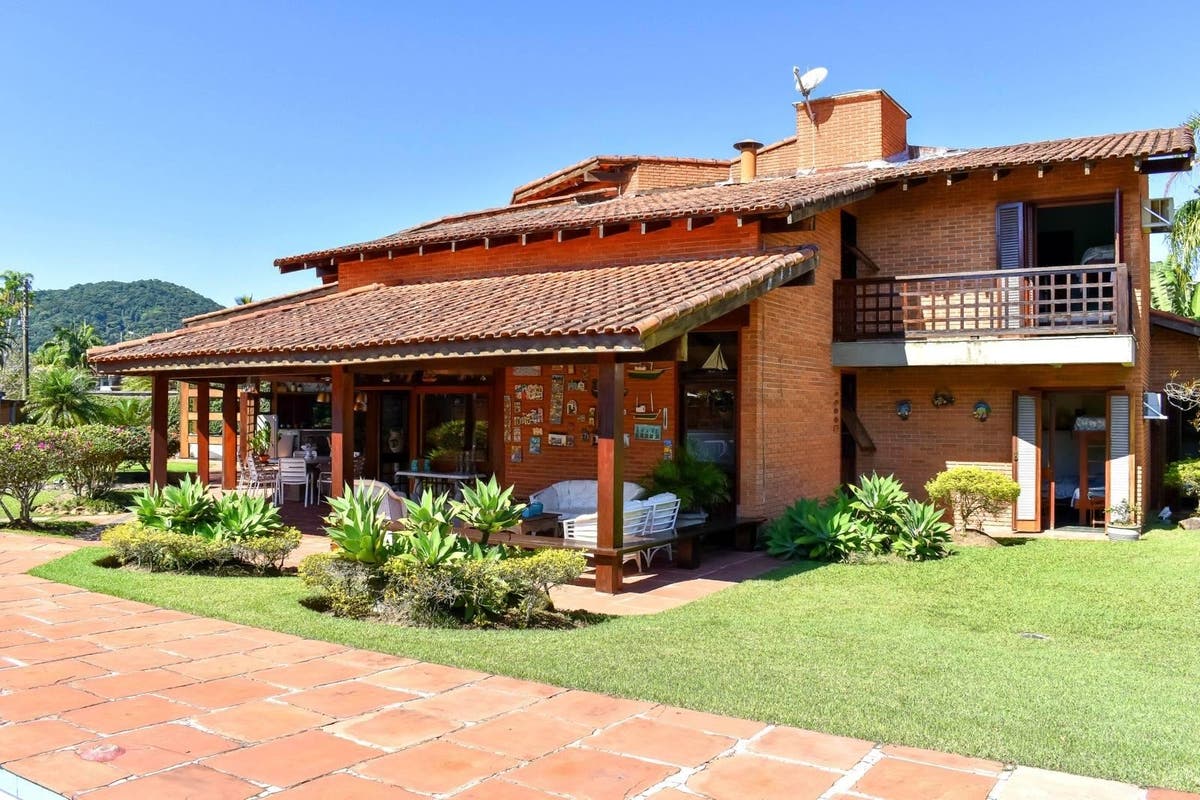 Villa Charme — Simples no que importa, completa no que faz viver o Jardim Acapulco. - Casa de Condomínio em Jardim Acapulco, Guarujá - à venda - G.K.N EMPREENDIMENTOS E PARTICIPAÇÕES IMOBILIÁRIAS LTDA