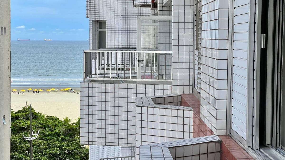 APARTAMENTO 2 DORM, 1 VAGA PRIVATIVA, FRENTE MAR - Apartamento em Gonzaga, Santos - à venda - Aliança Imóveis Gonzaga LTDA