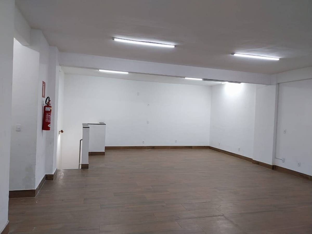 Comercial › Loja no Gutierrez com 106,00 (M²) para Venda - Loja em Gutierrez, Belo Horizonte - à venda - Silvio Ximenes Imobiliária