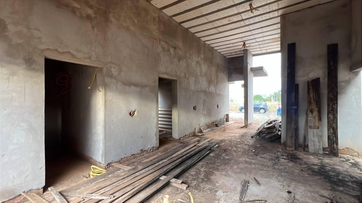 Casa com 3 quartos, 1 suíte