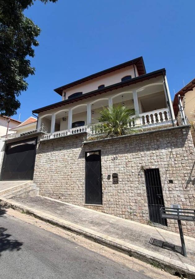 Casa com 5 Quartos à Venda, Jardim Quisisana - Poços de Caldas - Casa em Jardim Quisisana, Poços de Caldas - à venda - L. Queiroz Correa Negócios Imobiliários Ltda