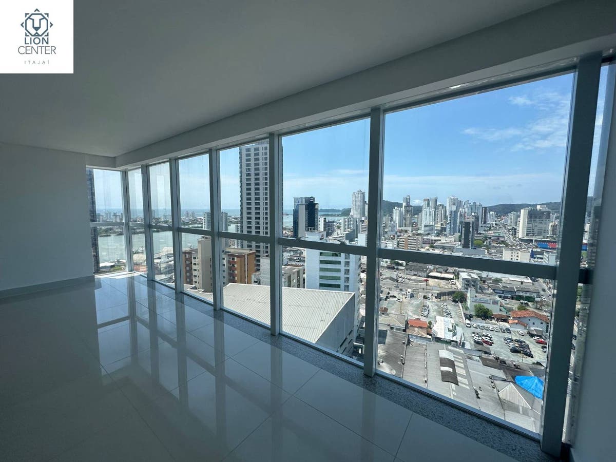 SALA COMERCIAL - 46,69 METROS - LION CENTER EDIFICIO COMERCIAL - CENTRO - ITAJAI/SC - Escritório em Centro, Itajaí - para locação - Imóveis na Brava