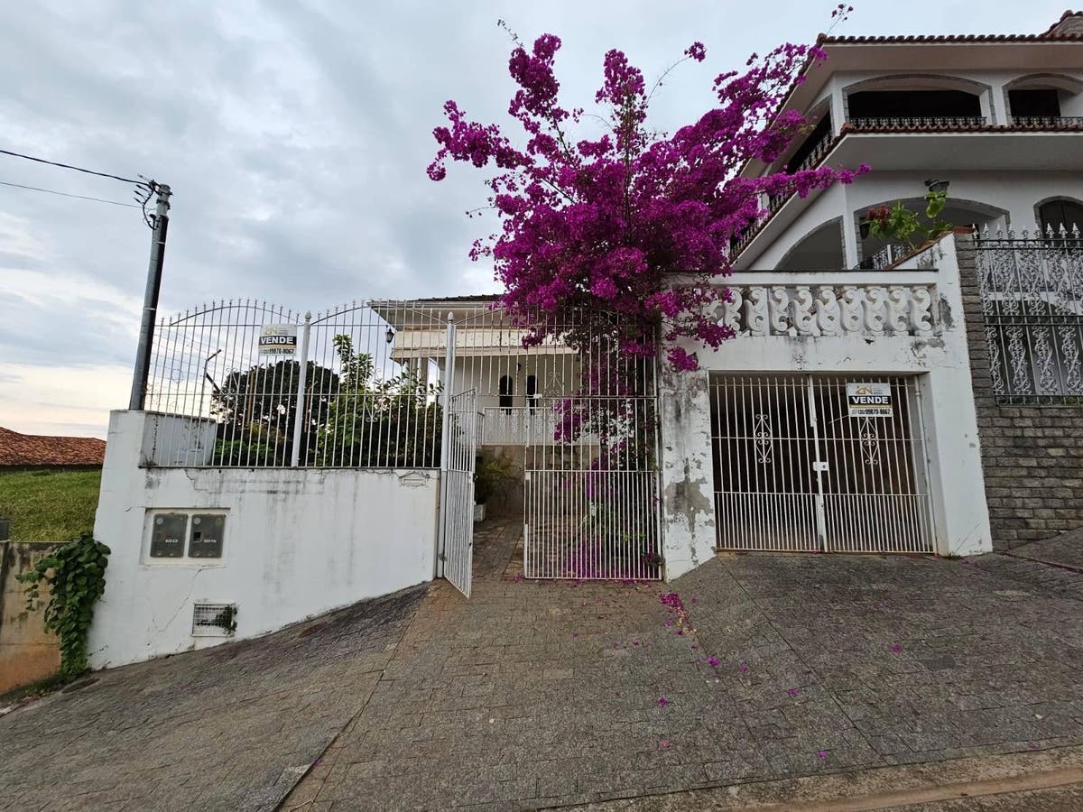 Casa à Venda - Casa em Centro, São Lourenço - à venda - Leticia Noronha Imóveis
