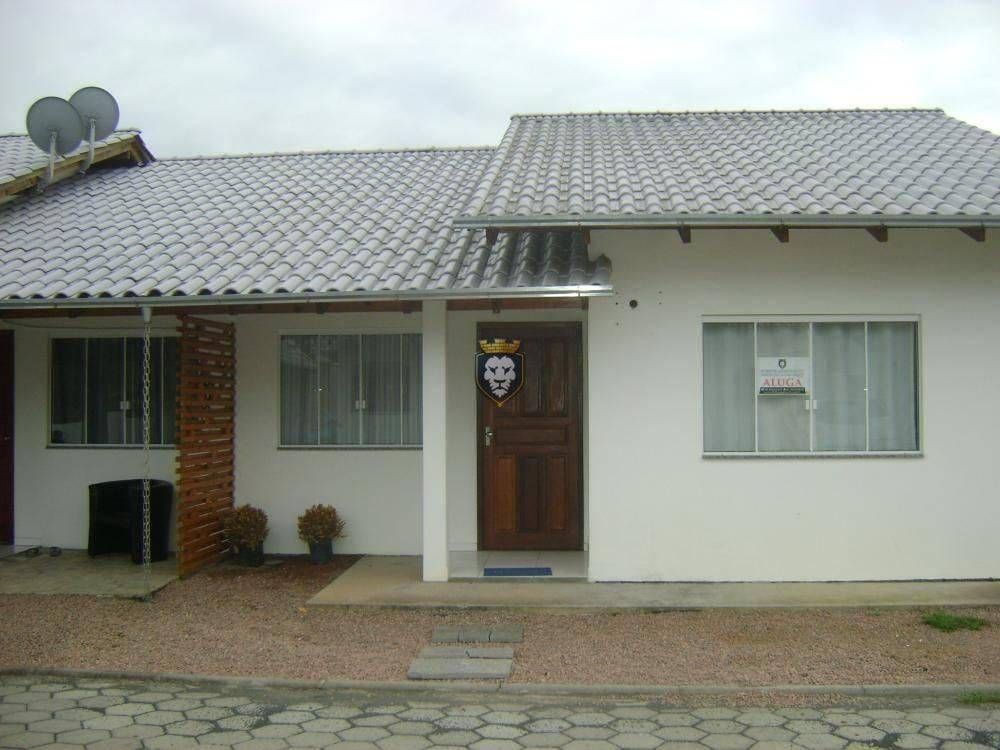 CASA SEMI MOBILIADA NO BAIRRO GABIROBA - Casa em Ituporanga - para locação - SCHEFFER & NASCIMENTO NEGOCIOS IMOBILIARIOS LTDA