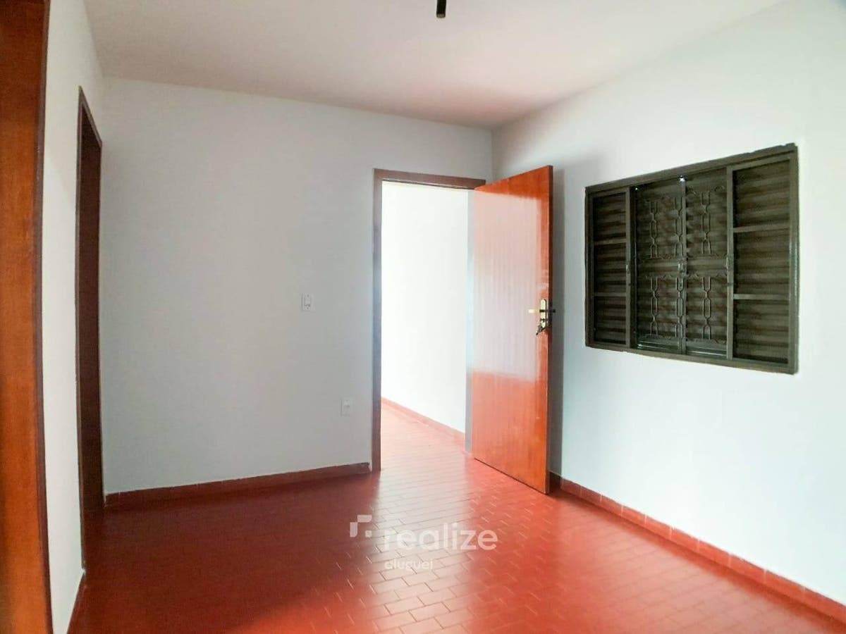 Foto 4 — Casa para alugar no bairro popular
