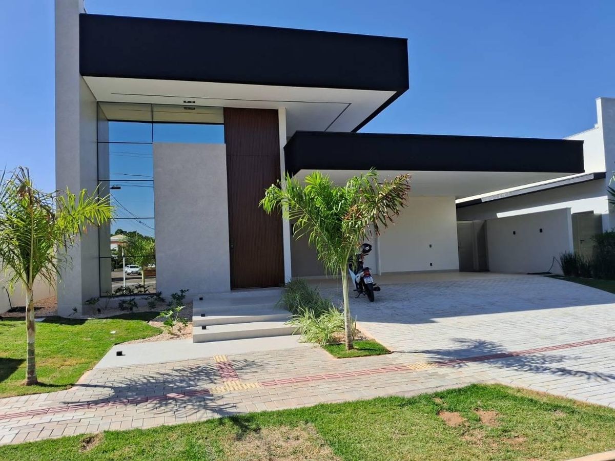 ELEGANTE E LUXUOSA CASA NO CONDOMÍNIO CARPE DIEM - Casa de Condomínio em Sinop - à venda - CASA GOLD IMÓVEIS