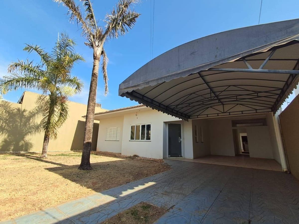 Casa com 3 quartos, 1 suíte