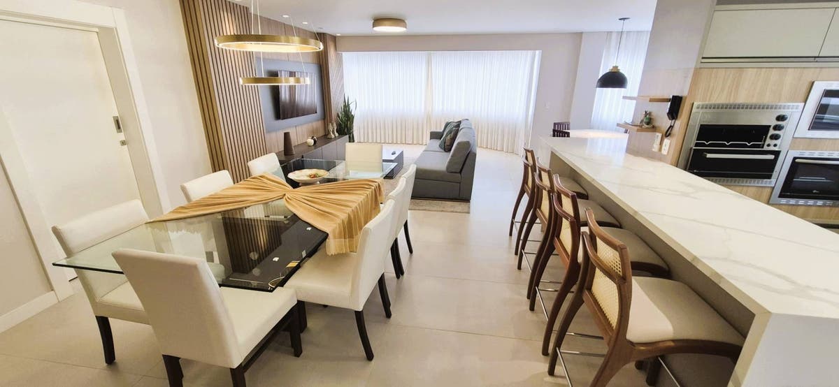 APARTAMENTO 3 DORMITÓRIOS, SENDO 1 SUÍTE + DEPENDÊNCIA DE EMPREGADA, MOBILIADO COM 2 VAGAS A VENDA NO CENTRO DE BALNEÁRIO CAMBORIÚ - Apartamento em Centro, Balneário Camboriú - à venda - CRISTINA DA SPEROTTO IMOBILIÁRIA LTDA