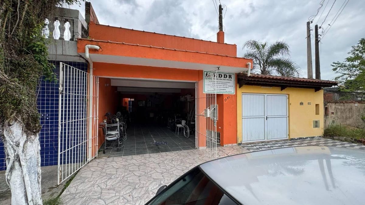 Casa com 3 quartos à Venda, Loty - Itanhaém - Casa em Loty, Itanhaém - à venda - Oliveira Filx Imóveis