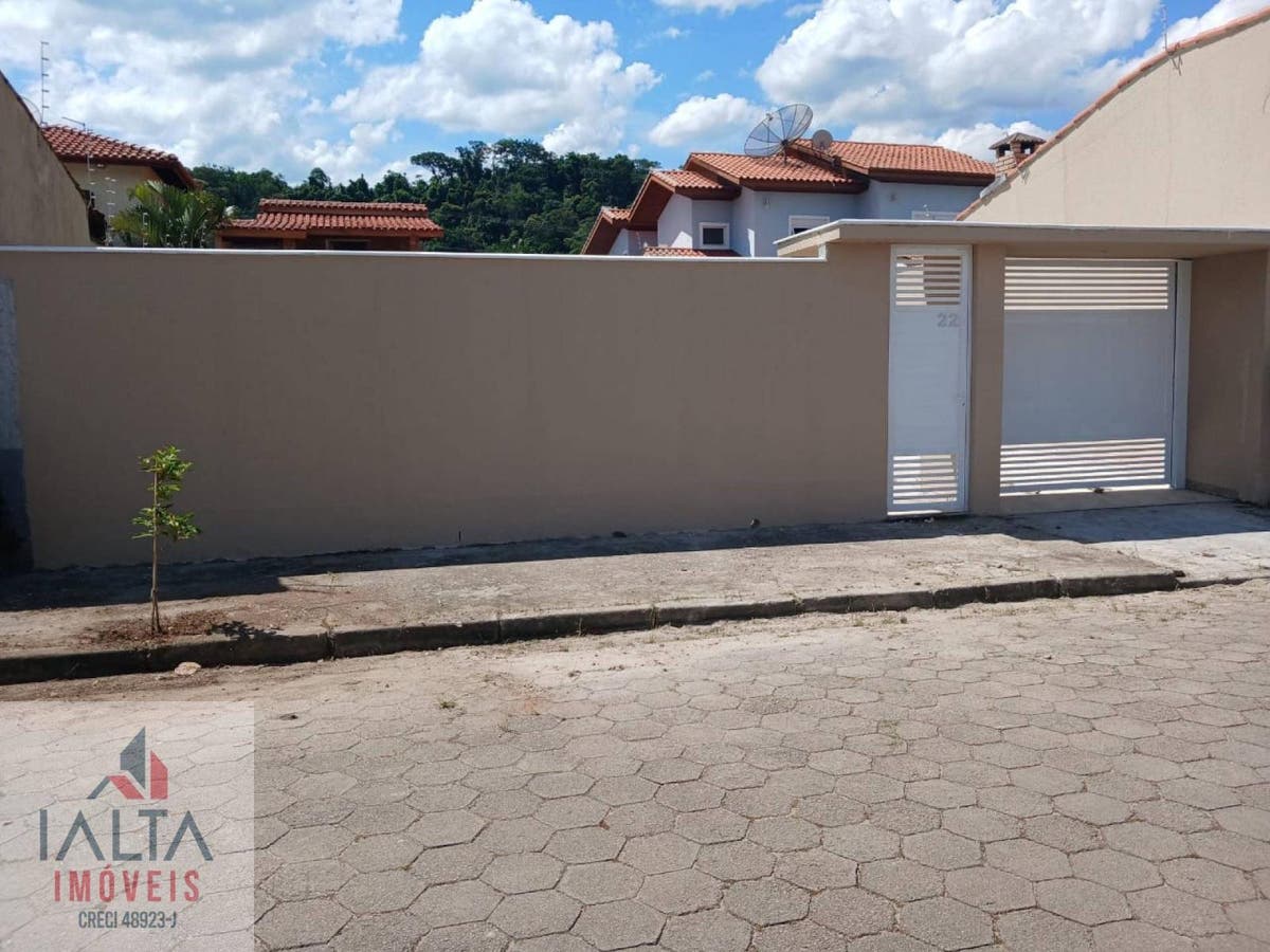 Sobrado com 4 dormitórios no Caputera, Caraguatatuba/SP - Sobrado em Caputera, Caraguatatuba - à venda - IALTA IMOVEIS LTDA