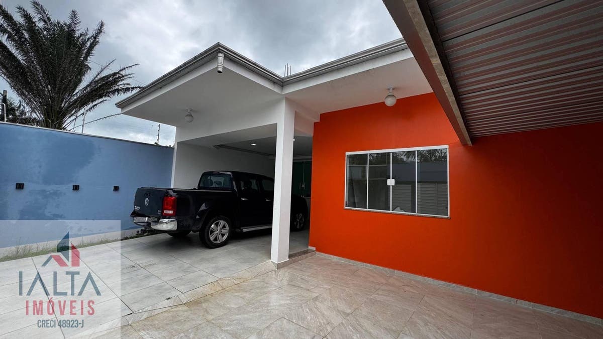 Belíssima Casa com Piscina, Martim de Sá - Caraguatatuba/SP - Casa em Martim de Sá, Caraguatatuba - à venda - IALTA IMOVEIS LTDA