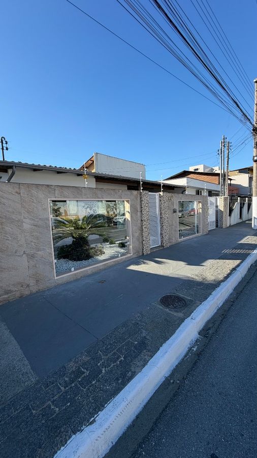 Casa averbada bairro São João - Casa em São João, Itajaí - à venda - Fiorin Imóveis