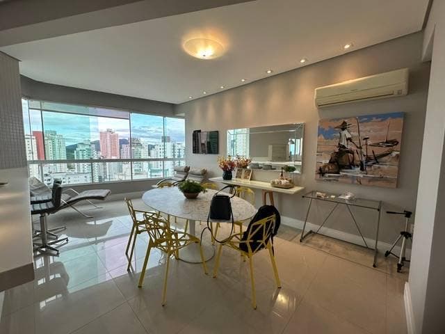 Apartamento à venda no Edifício Vila Malbec andar alto em Balneário Camboriú - Apartamento em Centro, Balneário Camboriú - à venda - Prosperitá