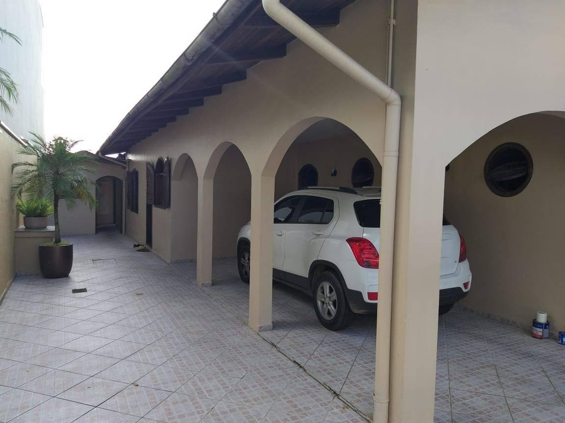 Casa com 3 dormitórios sendo 1 suíte à venda, 250 m² por R$ 1.500.000 - Jaraguá Esquerdo - Jaraguá do Sul/SC - Casa em Jaraguá Esquerdo, Jaraguá do Sul - à venda - Imobiliária Piermann