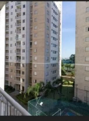 Contemporâneo, predomínio retangular, concreto, fachada modular, janelas regimentadas.