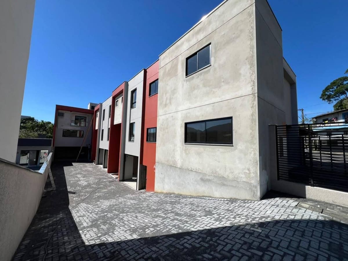Geminado Triplex | Vila Lenzi | 2 suítes | 102m² - Casa Geminada em Tifa Martins, Jaraguá do Sul - à venda - MACROimoveis.com