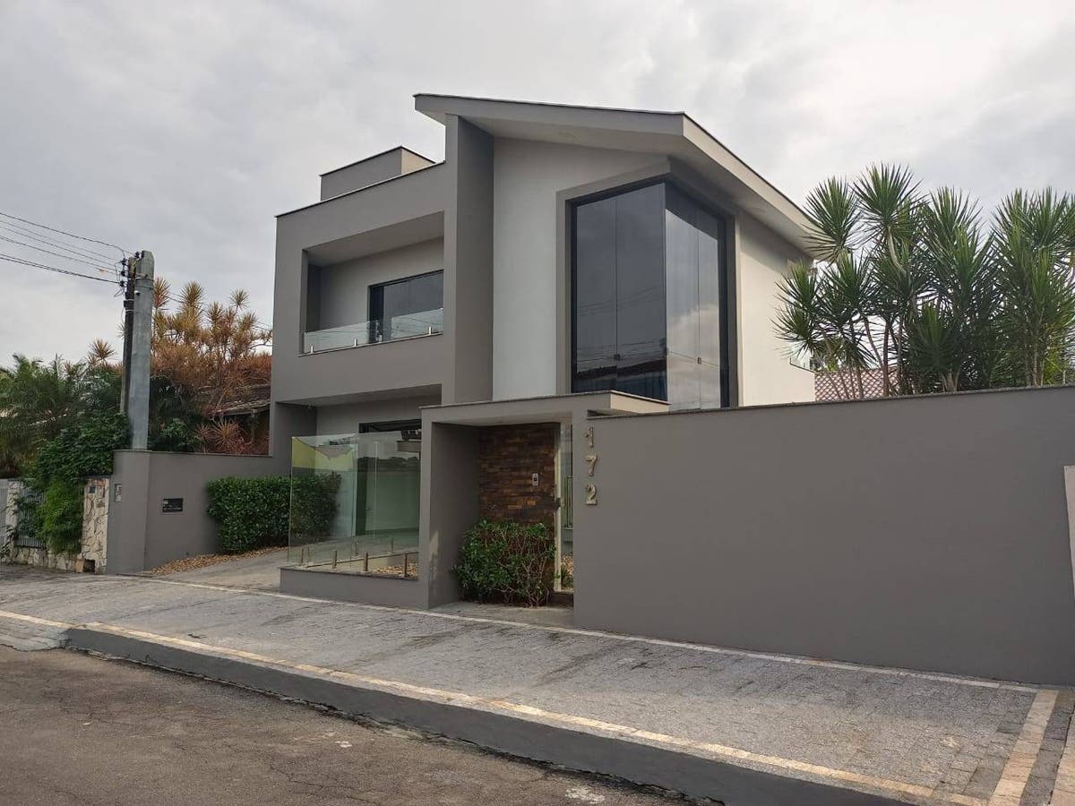 SOBRADO NO BAIRRO AMIZADE - JARAGUÁ DO SUL - Sobrado em Amizade, Jaraguá do Sul - à venda - Brisa Sul Imóveis