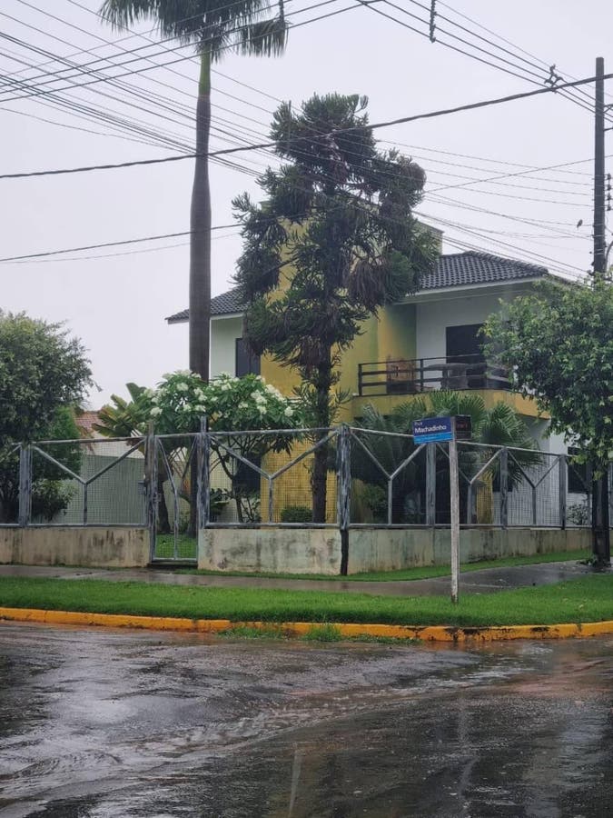 VENDE-SE CASA BAIRRO PIONEIRO - LUCAS DO RIO VERDE - Casa em Pioneiro, Lucas do Rio Verde - à venda - AGRO+IMÓVEIS NEGÓCIOS IMOBILIÁRIOS LTDA