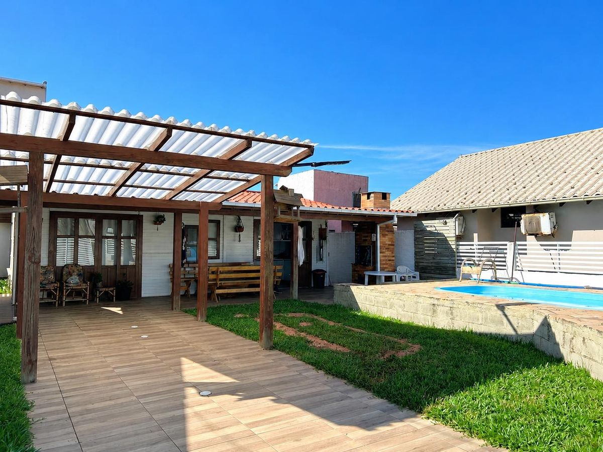 Casa Próximo à Praia de Itapirubá Norte - Imbituba Sc - Casa/Sobrado em Itapiruba, Imbituba - à venda - ZIMBA IMOVEIS