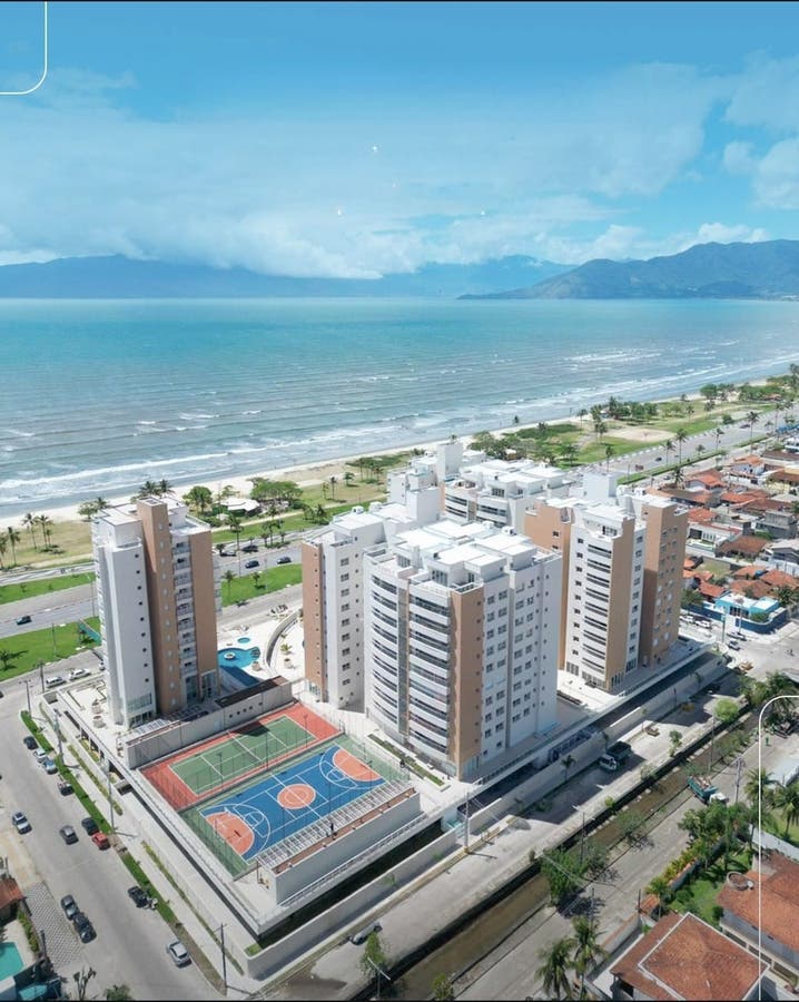 Condomínios alto padrão (casas ou apartamentos)