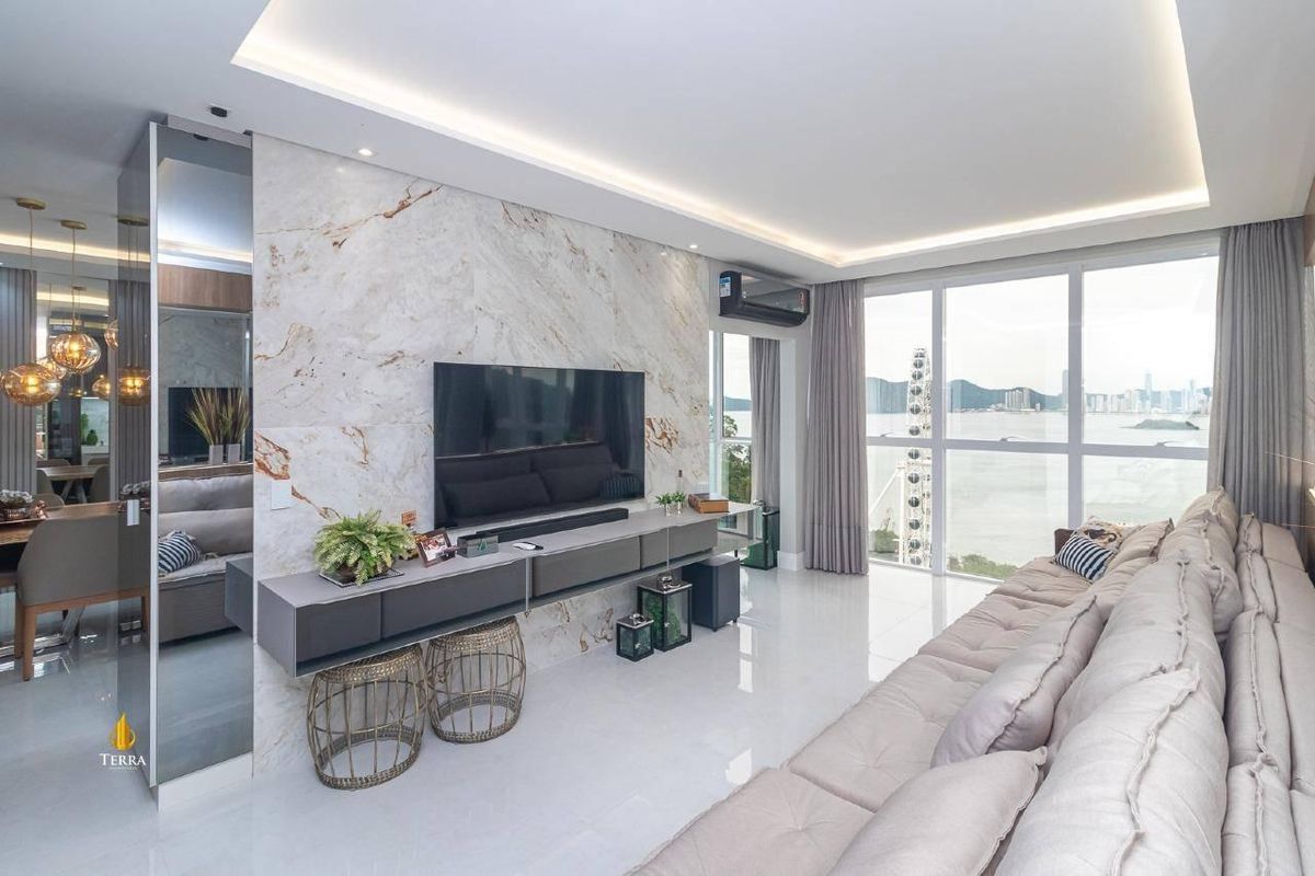 Apartamento à venda no Italian Residence com localização excelente na Barra Norte em Balneário Camboriú - Apartamento em Pioneiros, Balneário Camboriú - à venda - IMOBILIÁRIA TERRA ITAJAI LTDA