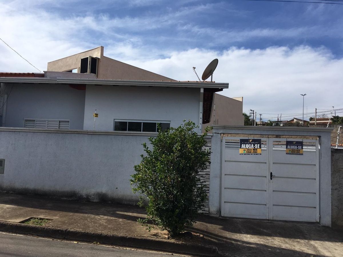 CASA TÉRREA | Jardim Almeida - Casa em Jardim Almeida, São João da Boa Vista - para locação - Helena Imóveis