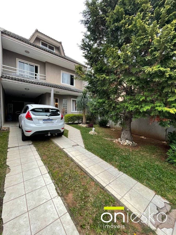 Sobrado com 3 quartos, Jardim Carvalho - Ponta Grossa - Sobrado em Jardim Carvalho, Ponta Grossa - à venda - Oniesko Imóveis