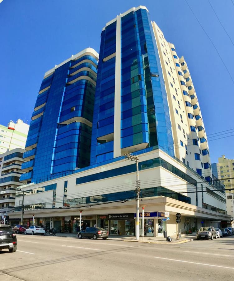 Apartamento para locação de temporada com 04 suítes em Meia Praia. - Apartamento em Meia Praia, Itapema - Portal Imóveis Itapema