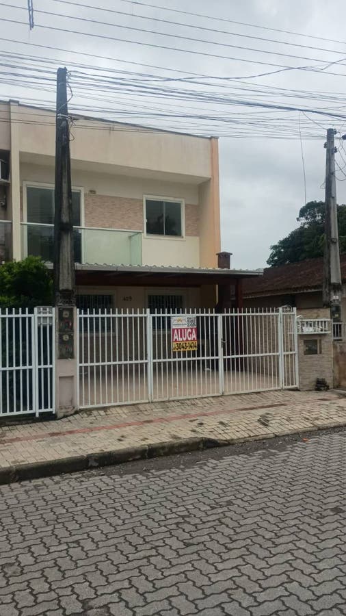 Casa com 2 quartos para Locação, Boehmerwald - Joinville - Casa em Boehmerwald, Joinville - para locação - IMOBILIARIA BORBA