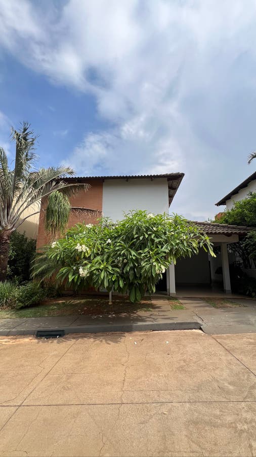 Casa de Condomínio com 3 quartos, Jardim Presidente - Rio Verde