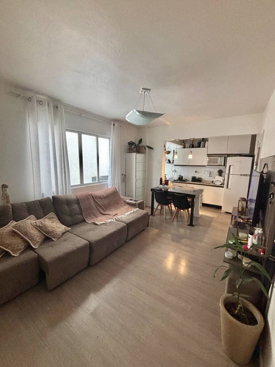 Apartamento mobiliado com 1 dormitório e vaga no Centro de Balneário Camboriú - Apartamento em Centro, Balneário Camboriú - à venda - Desc Imóveis