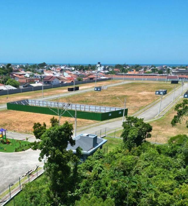 TERRENO EM CONDOMINIO FECHADO GARDEN HOUSE - Lote/Terreno em Centro, Barra Velha - à venda - Imobiliária De Porto