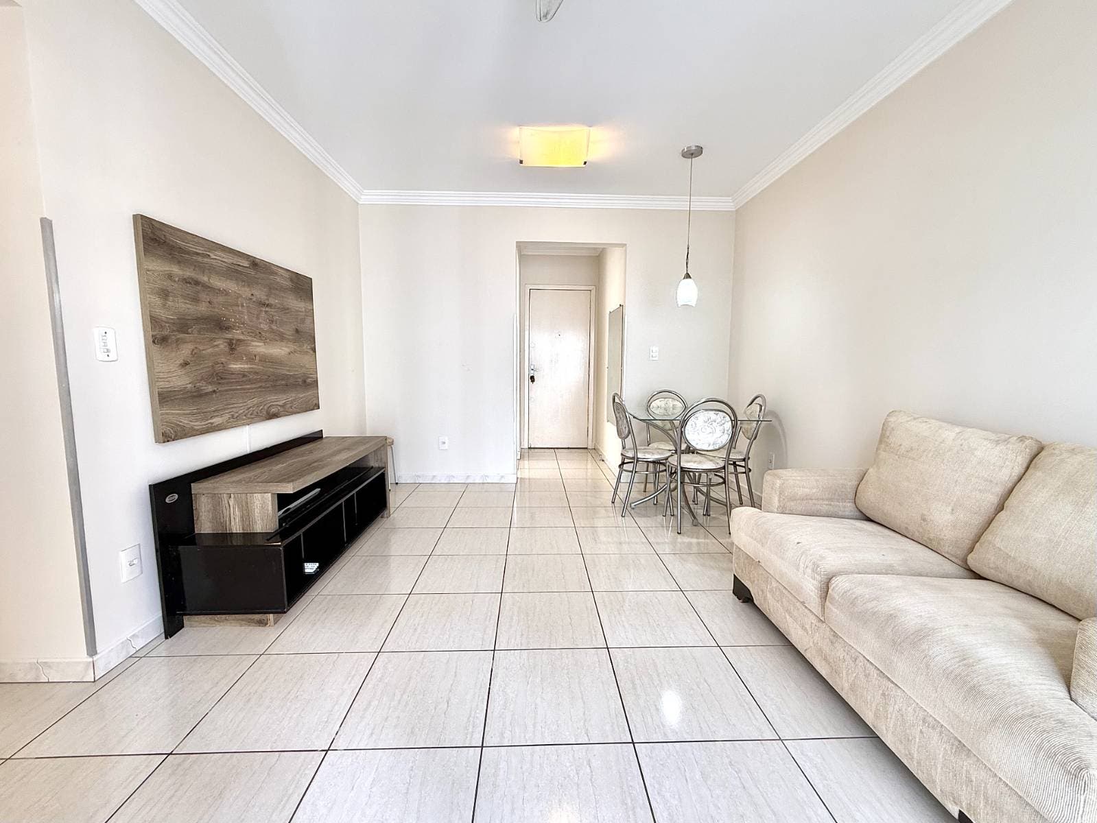 Apartamento Mobiliado para Vender com 2 Dormitórios no Centro/Sul de Balneário Camboriú - Apartamento em Centro, Balneário Camboriú - à venda - Desc Imóveis