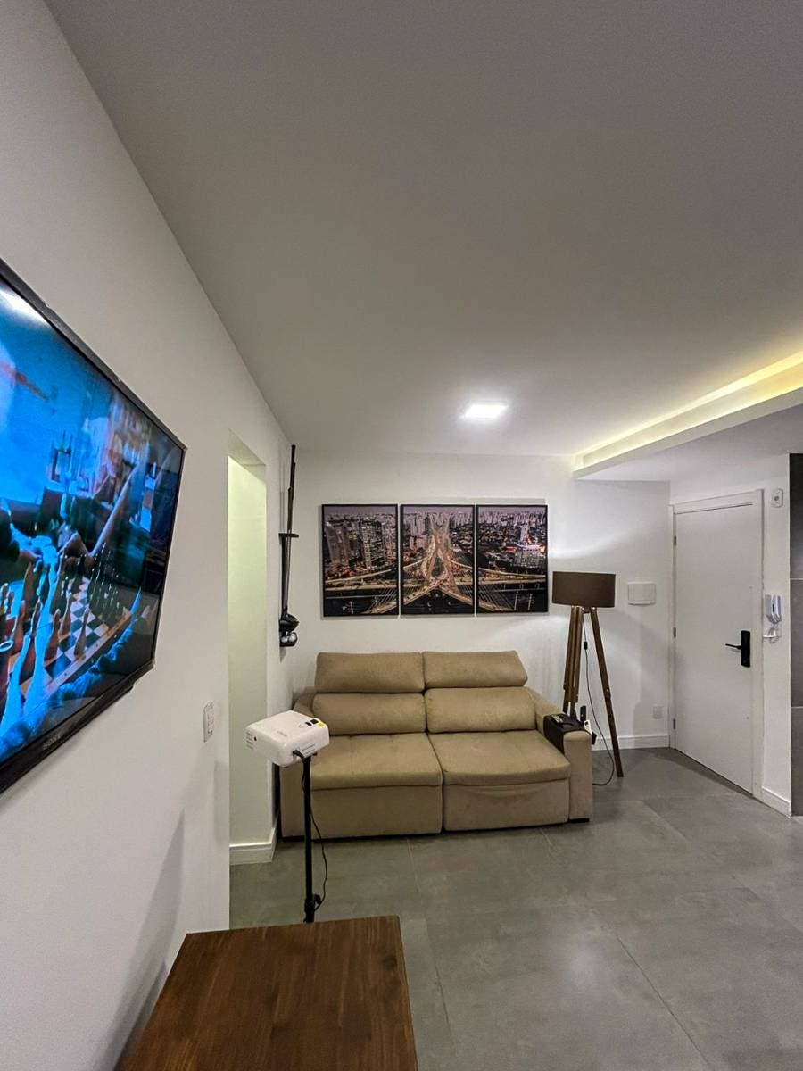 Apartamento mobiliado com 1 dormitório à venda no Ed. Las Vegas no Centro de Balneário Camboriú - Apartamento em Centro, Balneário Camboriú - à venda - Desc Imóveis