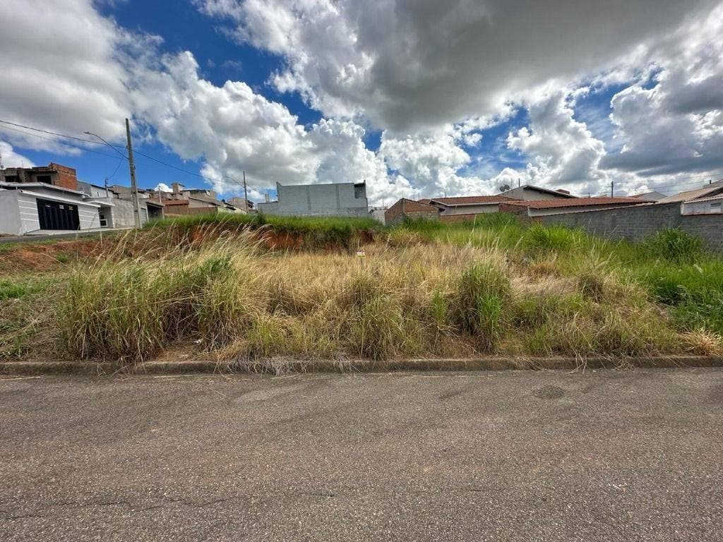 Terreno à venda, Jardim Mirante - Andradas/MG - Lote/Terreno em Jardim Mirante, Andradas - à venda - Teixeira Consultoria Imobiliaria LTDA