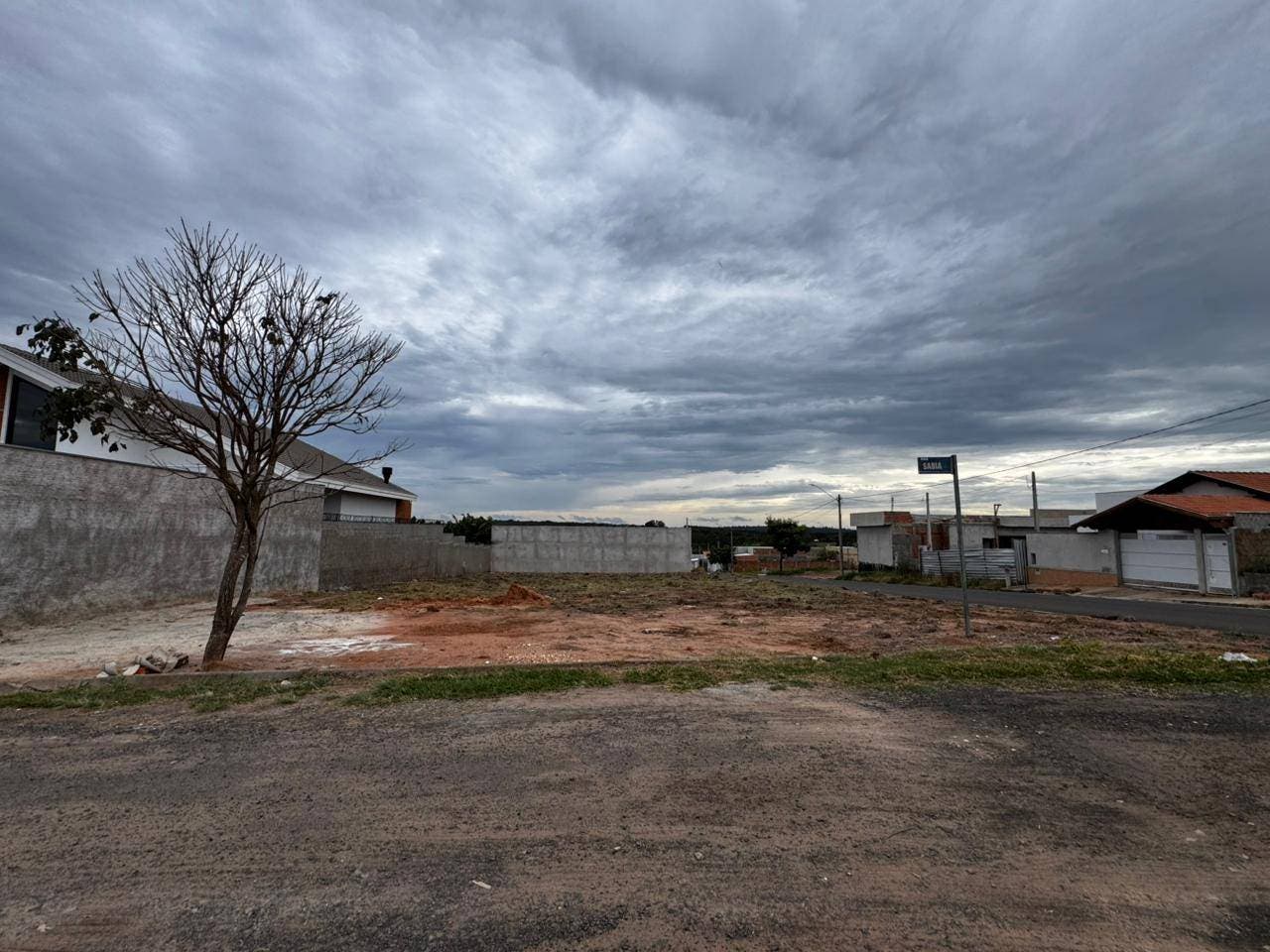 TERRENO A VENDA NO BAIRRO ESTÂNCIA SÃO SEBASTIÃO - Lote/Terreno em Ecopark (Estancia São Sebastião) - à venda - Corretor Online