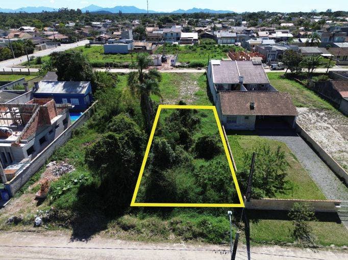 OPORTUNIDADE IMPERDÍVEL EM ITAPOÁ – TERRENO DE 348 M² - Lote/Terreno em Barra do Sai, Itapoá - à venda - BESEN IMOBILIÁRIA LTDA