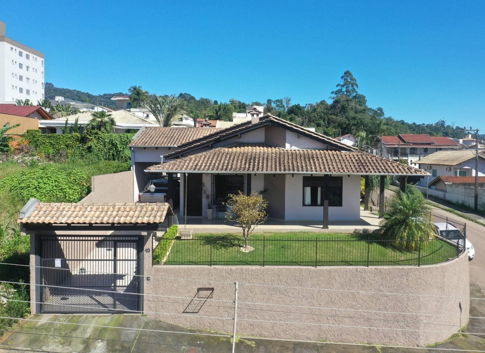 Casa de Alvenaria - Venda - 03 dormitórios - 233m2 - Semi Mobiliada - Progresso - Rio do Sul - Casa em Progresso, Rio do Sul - à venda - Cifra Imóveis e Empreendimentos Imobiliários