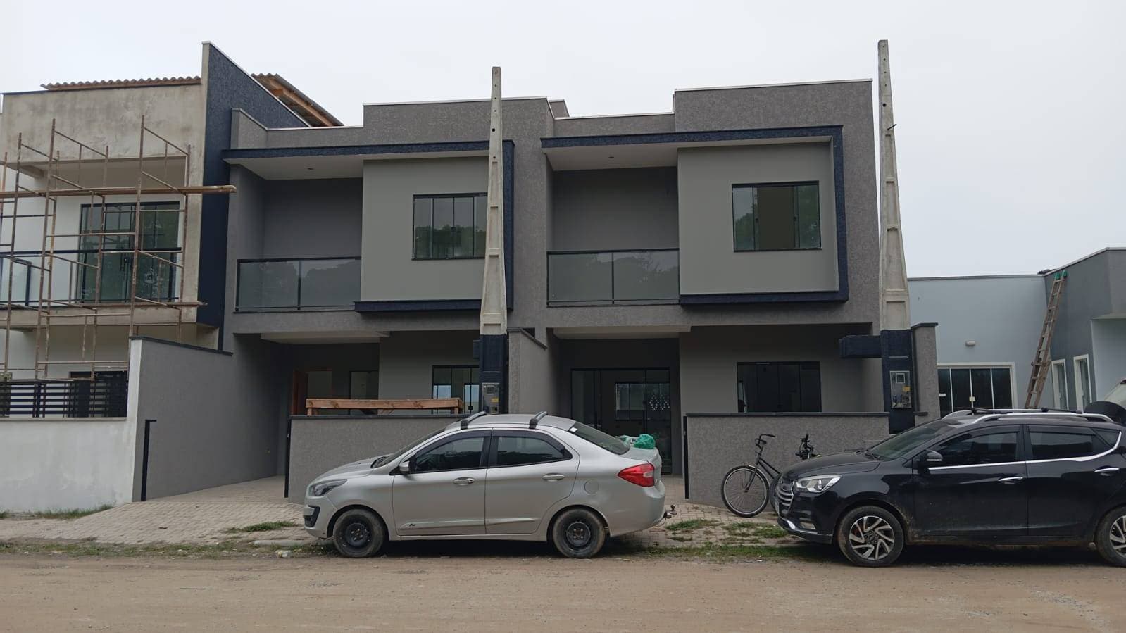 LINDOS SOBRADOS NOVOS NO BALNEÁRIO BRASILIA. - Casa em Samambaial, Itapoá - à venda - BESEN IMOBILIÁRIA LTDA