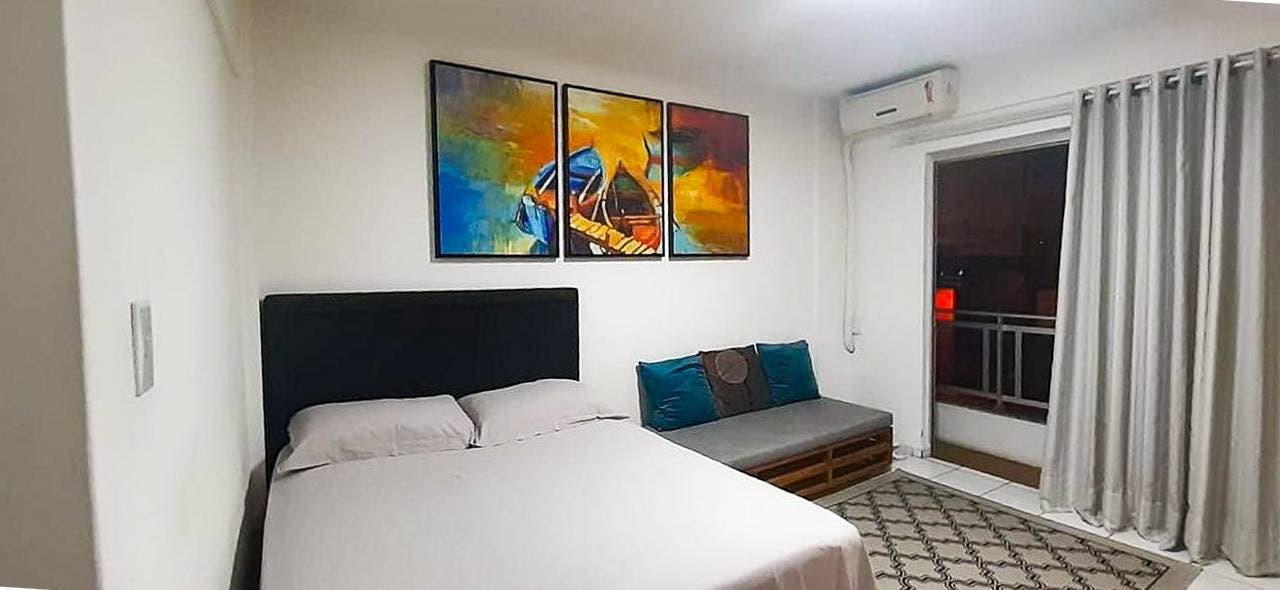 Apartamento semi-mobiliado com 1 dormitório à venda no Bairro Pioneiros em Balneário Camboriú - Apartamento em Pioneiros, Balneário Camboriú - à venda - Desc Imóveis