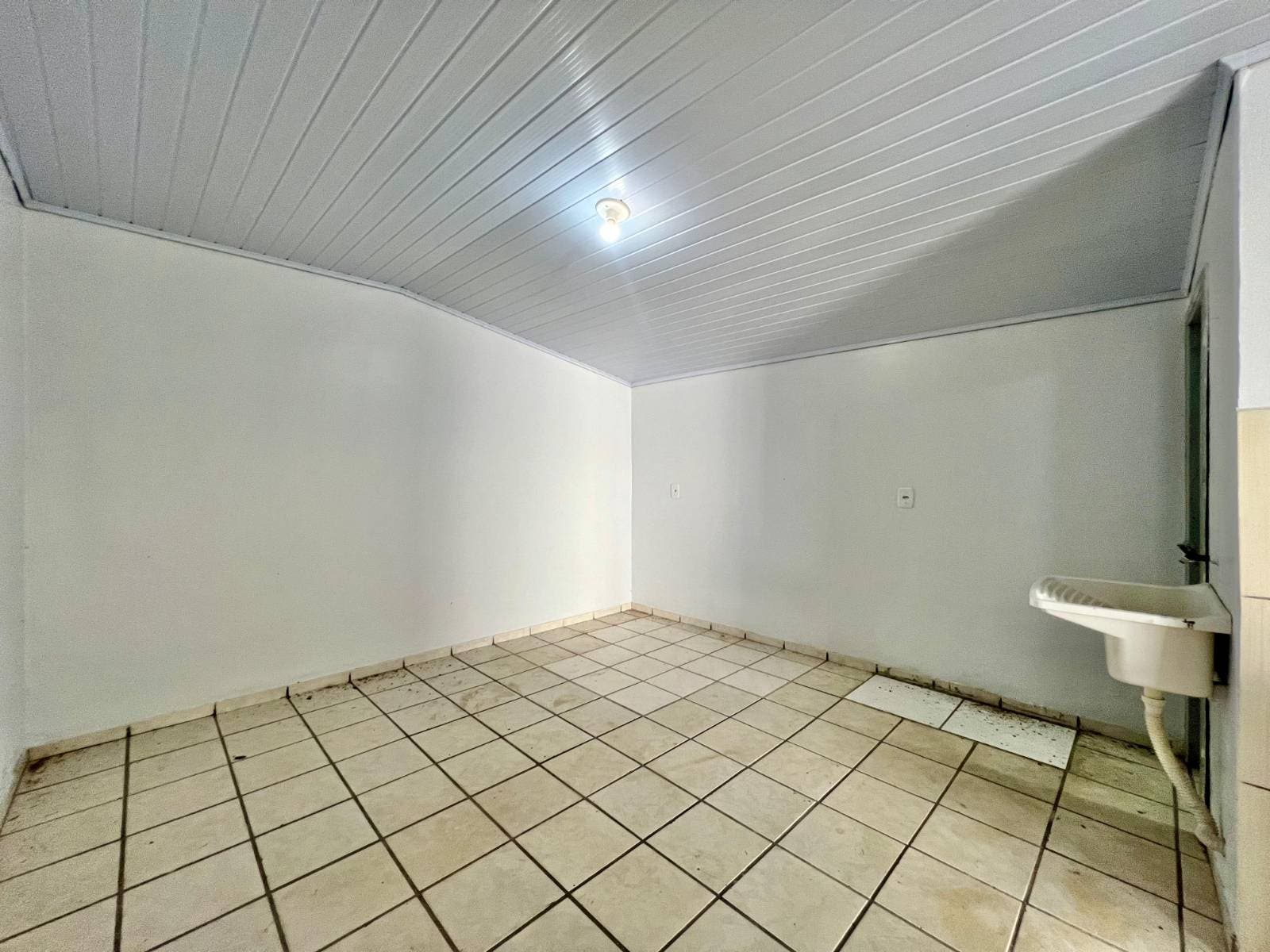 Kitnet - Aluguel - 01 dormitório - Rua Pedro Américo - Residencial Terruel - Kitnet 05 - Budag - Rio do Sul - Kitnet em Budag, Rio do Sul - para locação - Cifra Imóveis e Empreendimentos Imobiliários