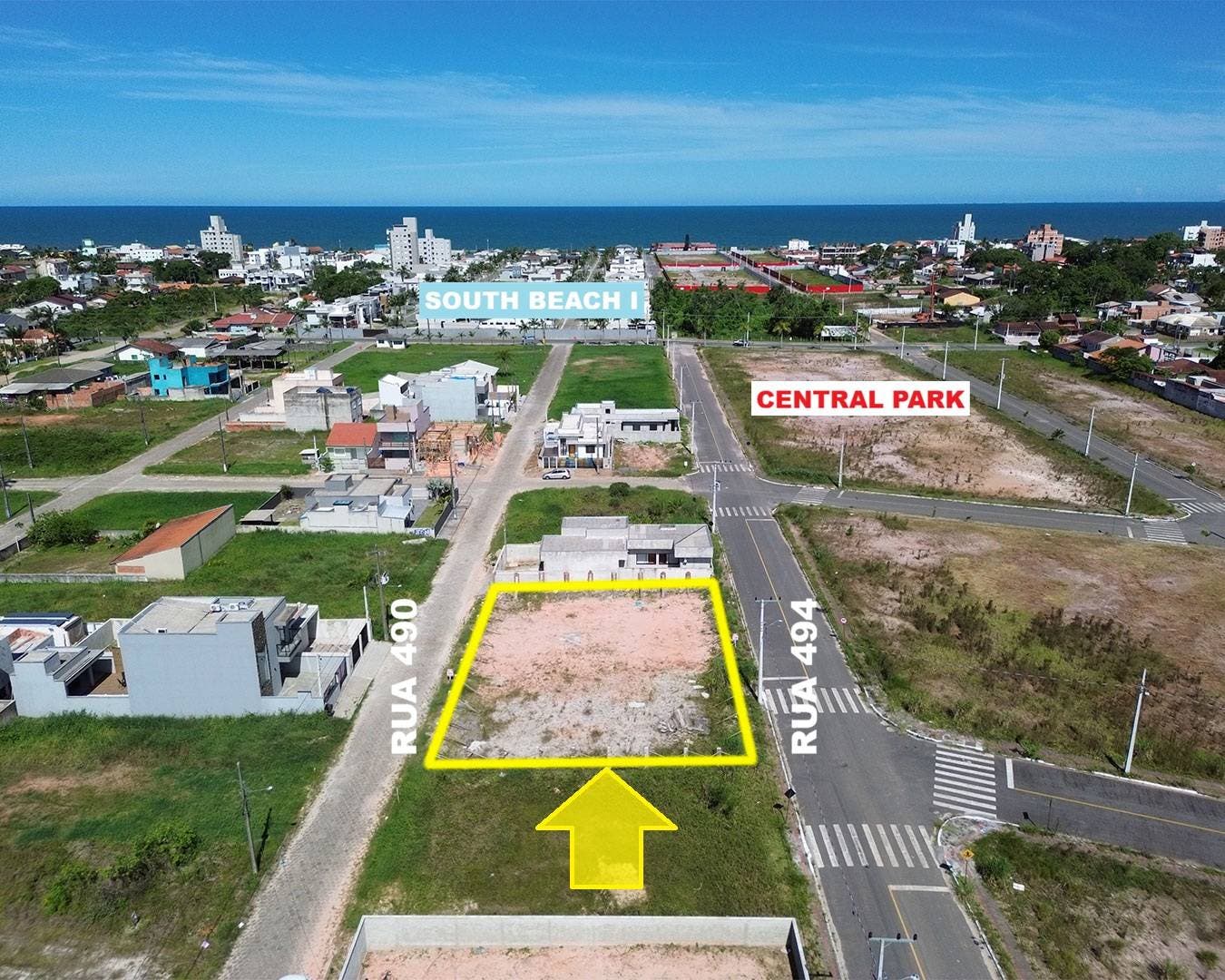 AMPLO TERRENO NO LOTEAMENTO SOUTH BEACH II - Lote/Terreno em Barra do Sai, Itapoá - à venda - BESEN IMOBILIÁRIA LTDA