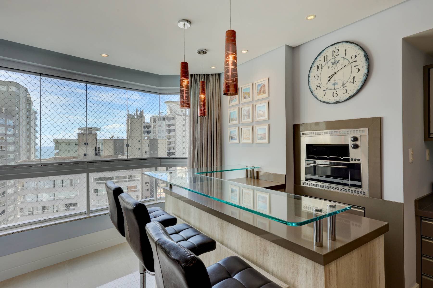 Apartamento Quadra Mar à Venda no Edifício Grand Royale em Balneário Camboriú - Apartamento em Centro, Balneário Camboriú - à venda - Desc Imóveis
